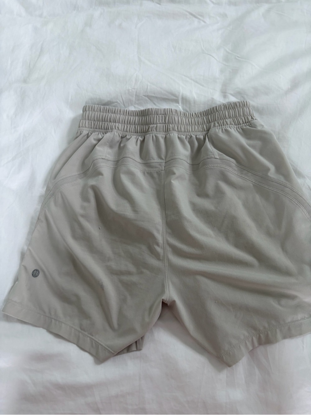 Lululemon Boys Shorts Large 12-14 Beige Athletic Zip Pockets